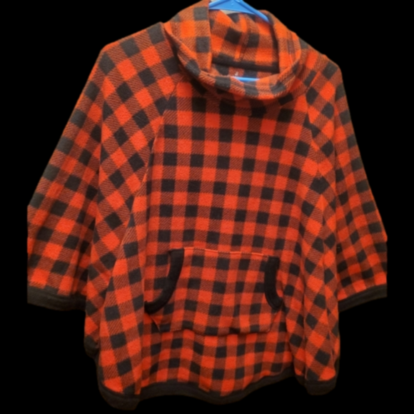 Womens super soft red  pullover fleece type top with kangaroo pocket in front - Picture 1 of 11